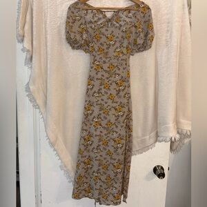 FOREVER 21 vintage style maxi floral dress, size M